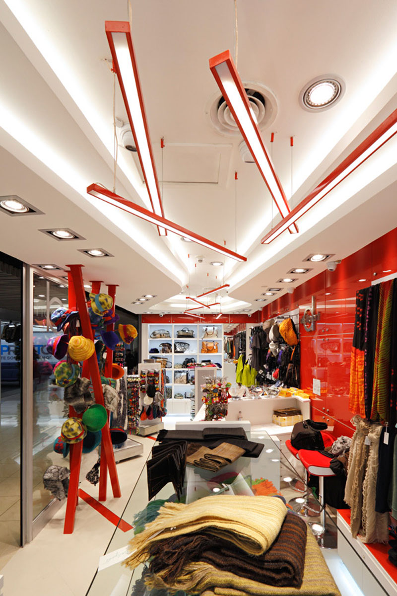 DELIPORT - AEROPUERTO ARTURO MERINO BENITEZ, EMBARQUE INTERNACIONAL, PUDAHUEL - AÑO 2013 / 25M2